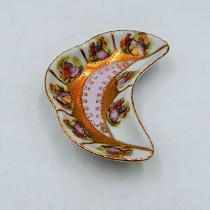 Arnart Japan Porcelain Scallop Dish Courting Couples Pink Center Gold 4.5 Inch